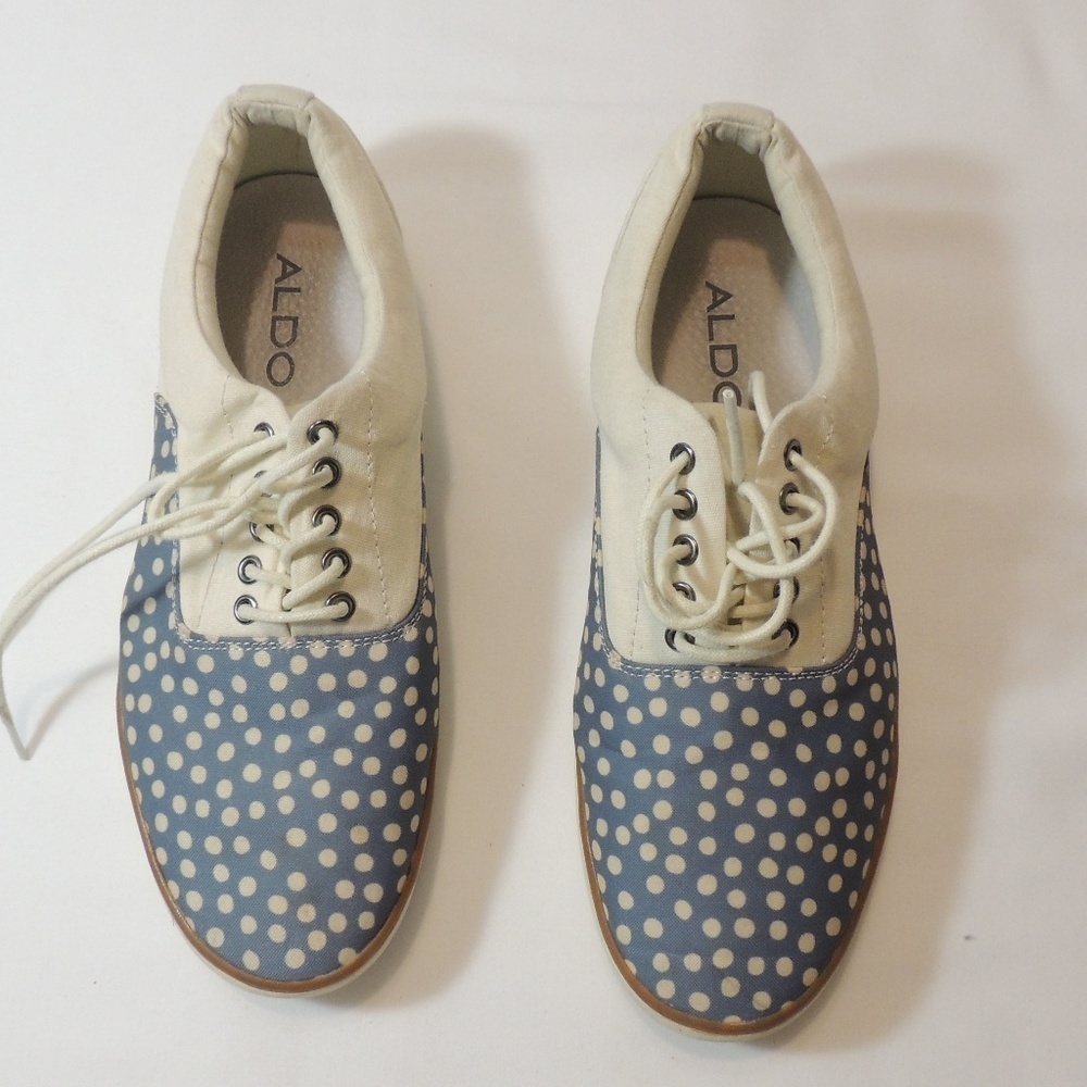 ALDO Sneakers. Size 9 - Picture 2 of 7